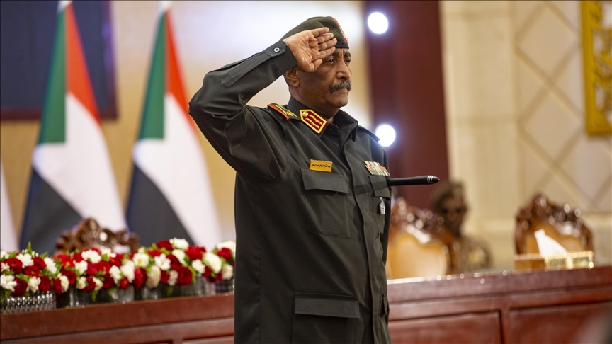Sudan army chief visits South Sudan for talks on conflict