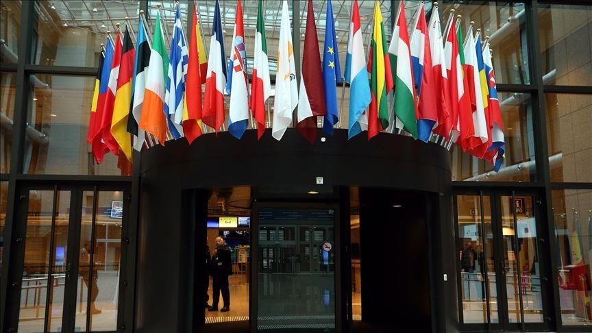 Mladi u EU sa roditeljima u prosjeku žive do 26 godine 