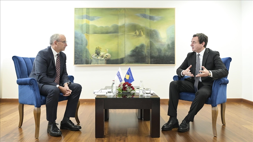 Kurti i Davenport razgovarali o vanrednim izborima u opštinama na severu Kosova