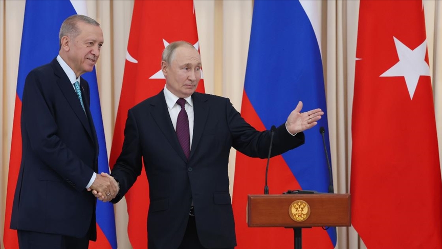 Путин передал Эрдогану фильм о турецком лидере