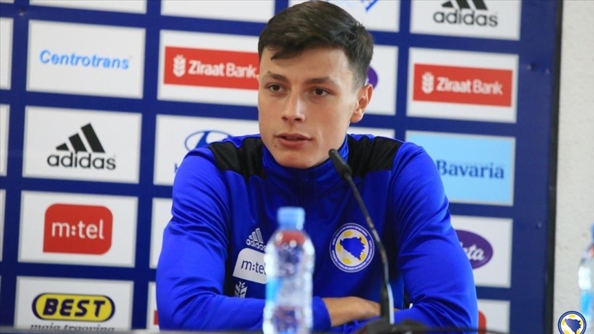 Fudbalska reprezentacija BiH: Suspendovan Anel Ahmedhodžić