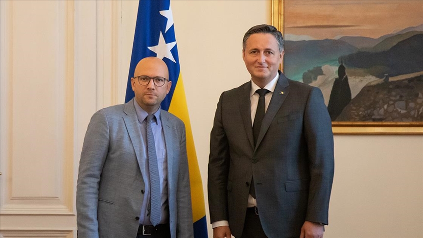 Denis Bećirović razgovarao sa Manuelom Sarazinom: Naglašena važnost reformskog procesa u BiH