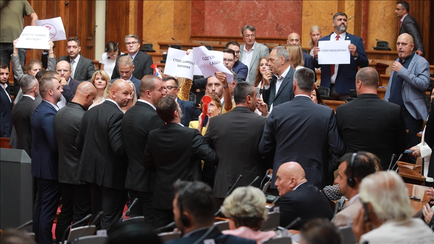 Srbija: Uz povike opozicije Slobodan Cvetković izabran za ministra privrede