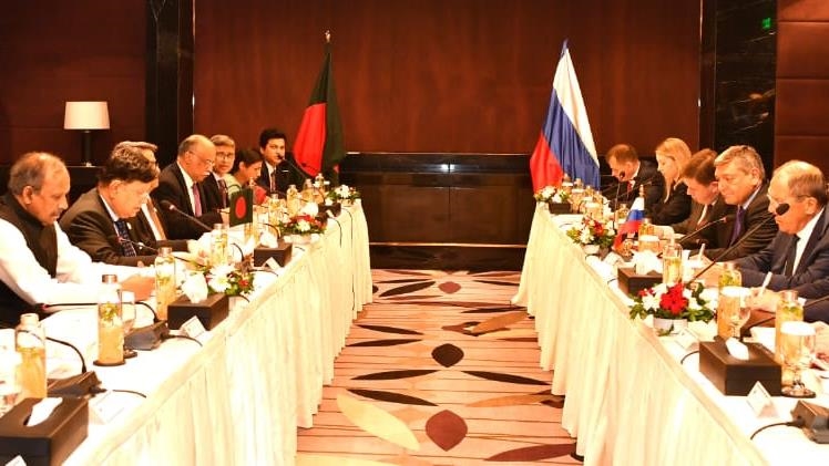 Russian foreign minister arrives in Bangladesh for 1st high profile visit by Moscow