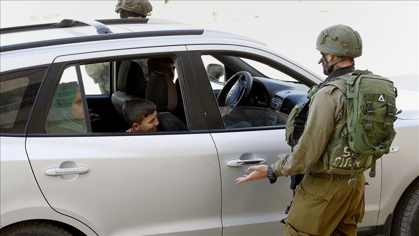 Mobile app helps Palestinians reduce waiting time at Israeli checkpoints