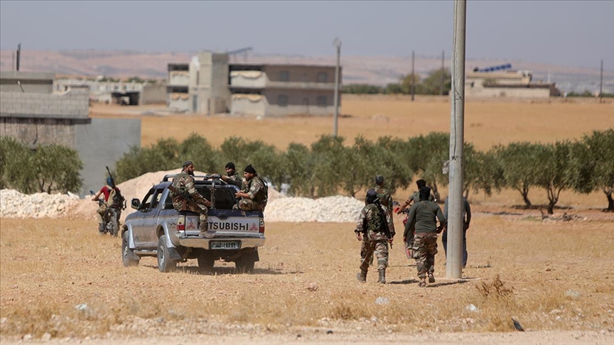 Terör örgütü PKK/YPG, Deyrizor ilinde Arap aşireti mensubu 8 genci alıkoydu