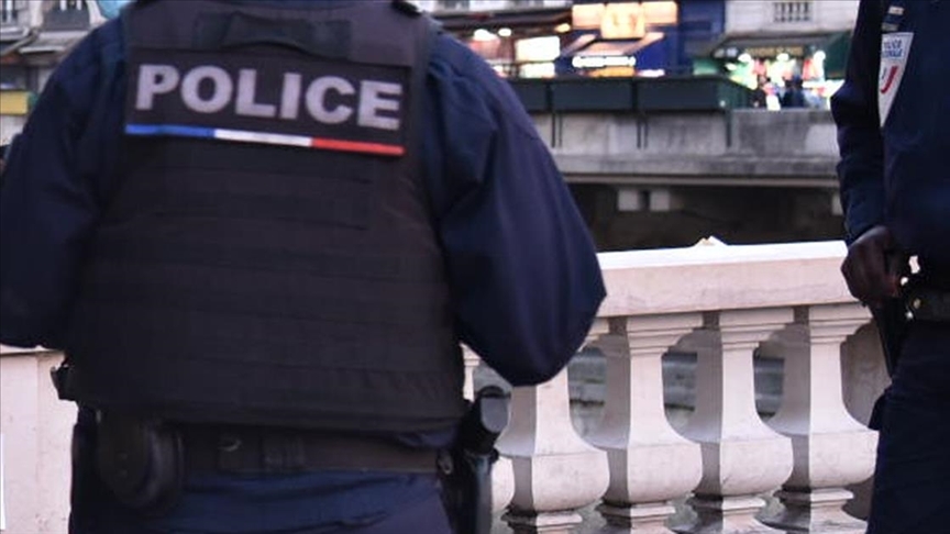 Fransa'da polis aracının karıştığı olayda ağır yaralanan Türk gencin beyin  ölümü gerçekleşti