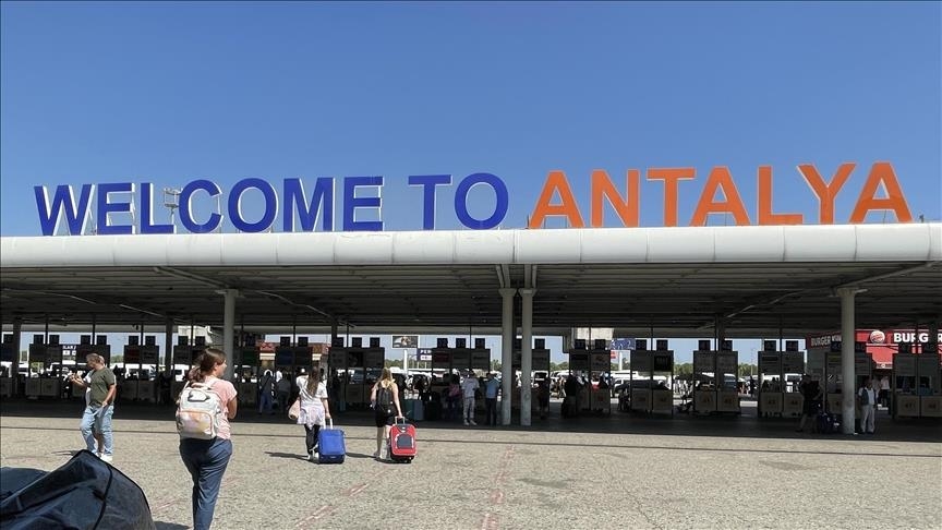 11 مليون سائحا زاروا أنطاليا جوا خلال 8 أشهر
