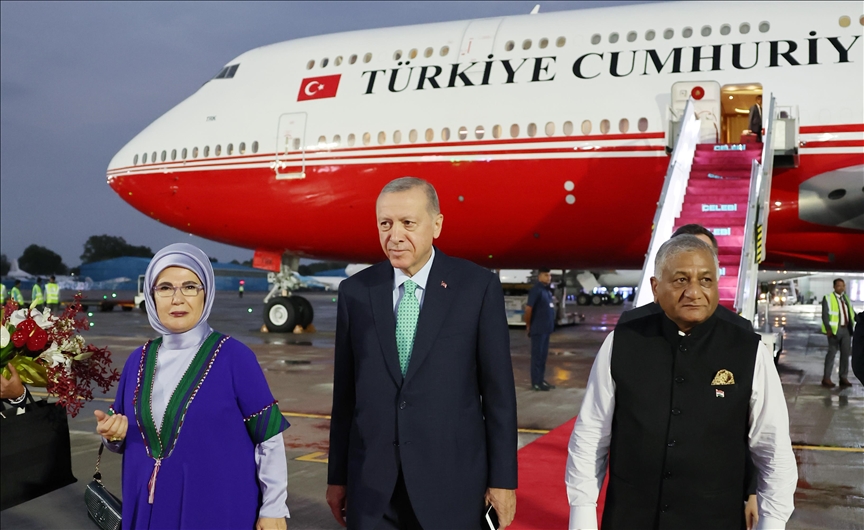 Президент Эрдоган прибыл в Индию для участия в саммите G20