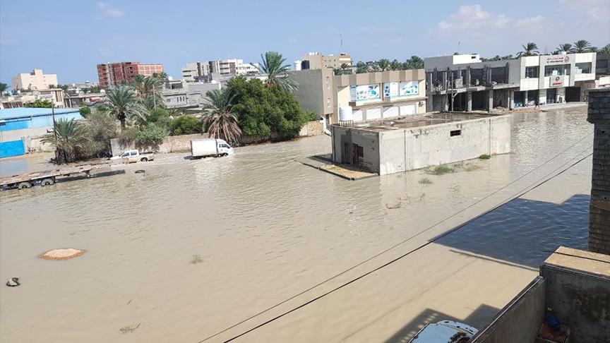 ليبيا.. غرق أحياء في طرابلس جراء الأمطار الغزيرة