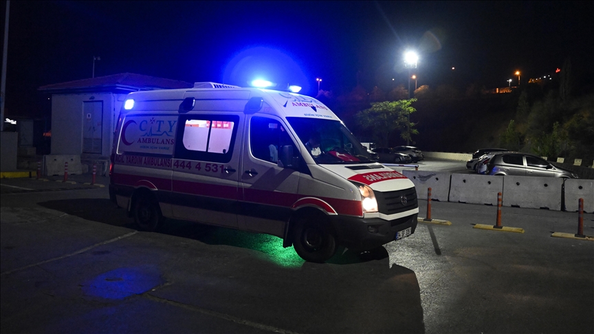 Severely injured Turkish youth moved to Istanbul after French deny him care