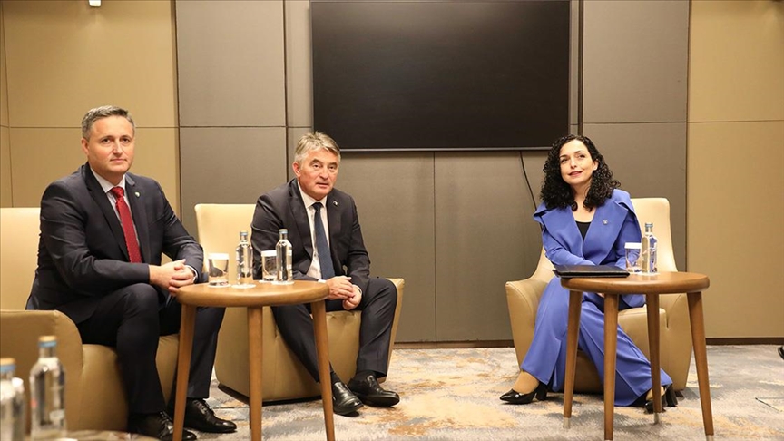 Osmani razgovarala sa Komšićem i Bećirovićem: Red je da BiH ratifikuje sporazum o kretanju sa ličnim kartama