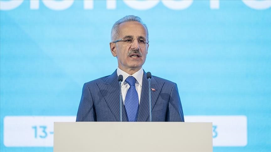 وزير النقل التركي: سنبدأ قريبا في العمل على ممر "زنغزور"