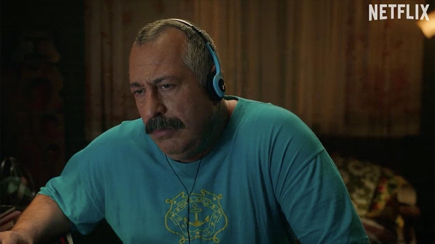 Cem Yılmaz'ın yeni filmi "Do Not Disturb"ün fragmanı yayınlandı