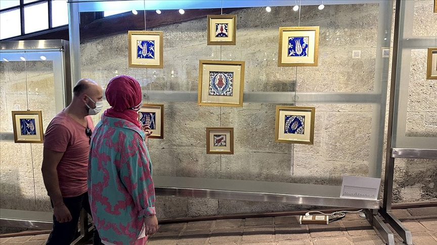 "Lalezar" adlı çini sergisi İTO Yeni Camii Hünkar Kasrı'nda açıldı