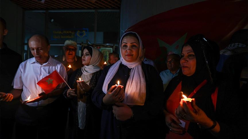 غزة.. إضاءة شموع حدادا على ضحايا زلزال المغرب
