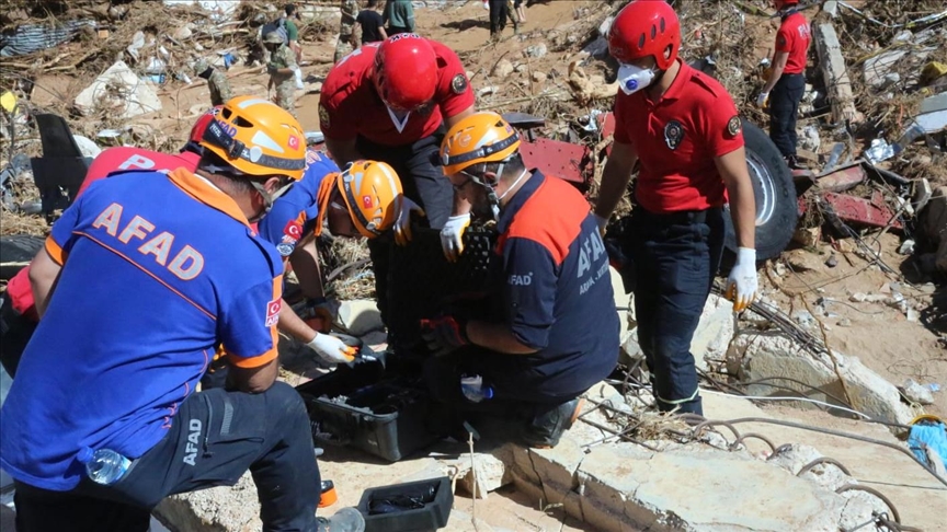 "آفاد" التركية تنسق جهود البحث والإنقاذ في درنة الليبية (تقرير)
