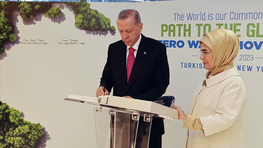 Turkish President Erdogan signs Global Zero Waste goodwill declaration in New York