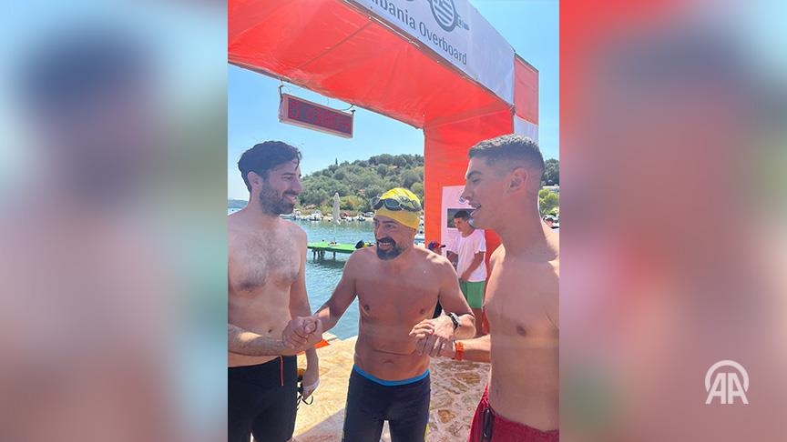 ‘Small acts have great impact’: Lawyer swims across Ionian Sea for a good cause