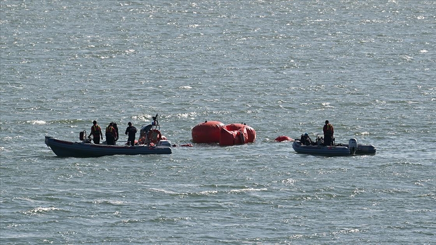 İzmir'de baraj gölüne düşen helikopterdeki son personelin cesedine ulaşıldı