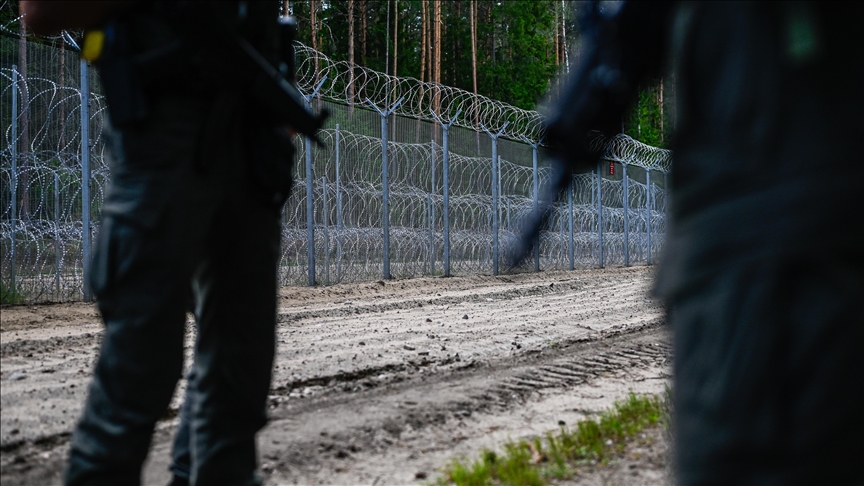 Latvia suspends Silene border crossing with Belarus