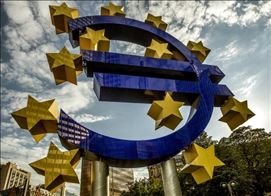 La tasa de inflación anual de la eurozona disminuyó al 5,2% en agosto