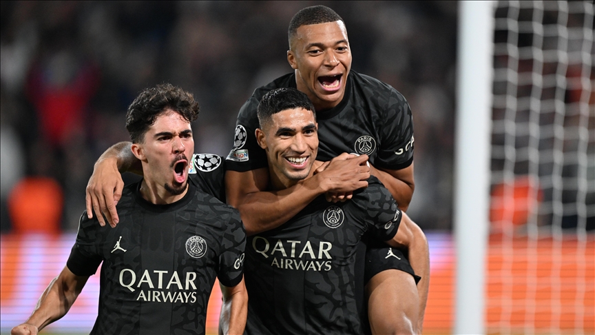 2nd-half goals lead Paris Saint-Germain to 2-0 win over Borussia Dortmund