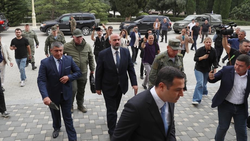 Представители армянской общины Карабаха прибыли в Евлах