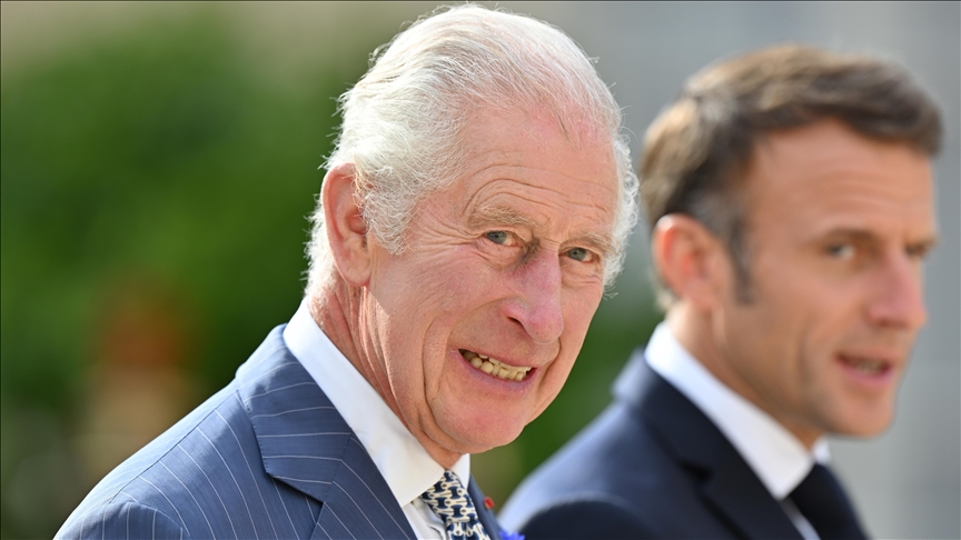 Depuis le Château de Versailles, le roi Charles III plaide pour « revigorer » l’amitié franco-britannique