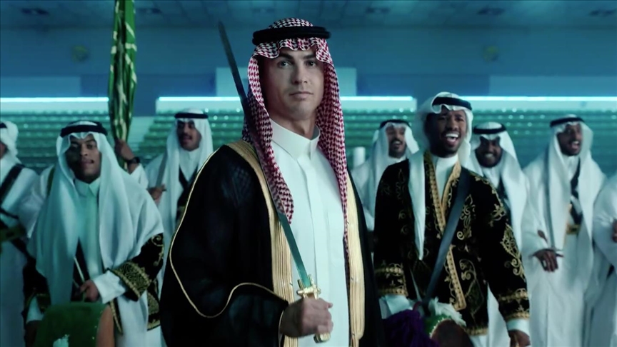 Cristiano Ronaldo celebrates Saudi National Day in traditional attire