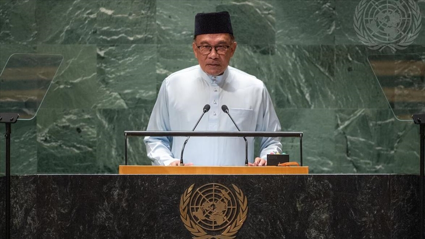 Malaysian PM says inaction against Islamophobic acts 'dangerous'