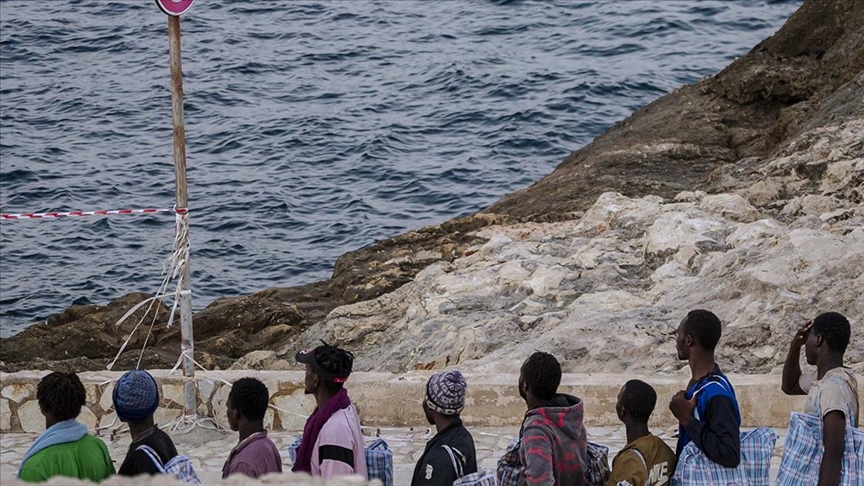 Gözde bir tatil yeriyken düzensiz göçmenlerin Avrupa kapısına dönüşen ada: Lampedusa