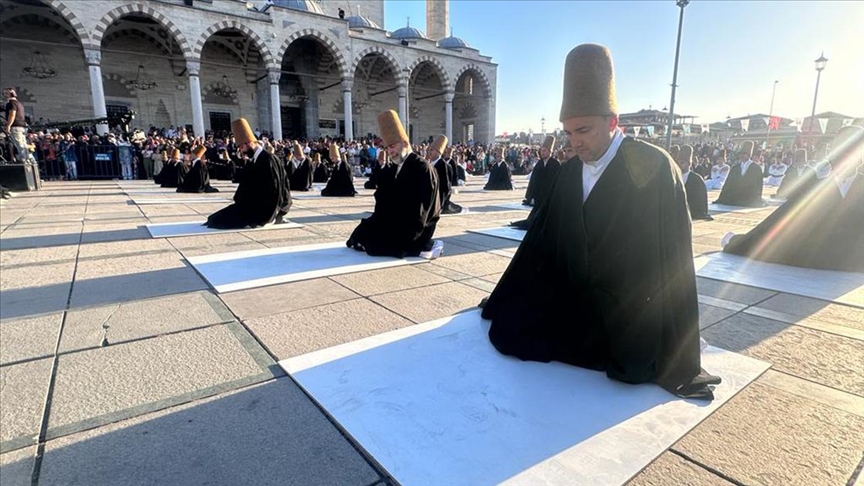 20. Uluslararası Konya Mistik Müzik Festivali'nde "Hazreti Mevlana Gülşeni'ne Davet" programı gerçekleştirildi