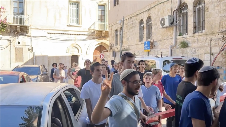 Israeli settlers storm Al-Aqsa complex in Jerusalem to mark Yom Kippur holiday