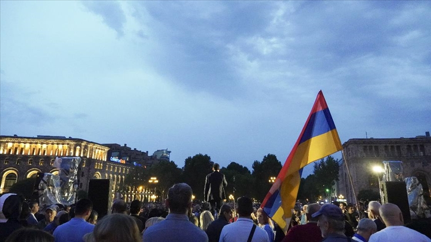 В Армении задержаны 8 человек по подозрению в попытке силового захвата власти и покушения на премьер-министра