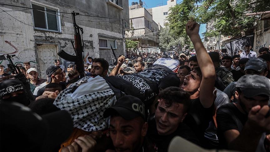 تشييع جثمان فلسطيني قضى متأثرا بإصابته قرب حدود غزة