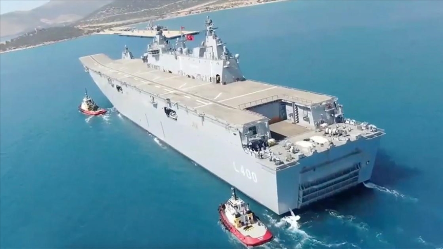 TCG Anadolu пришвартовался к причалу Ташуджу Агалар в Мерсине