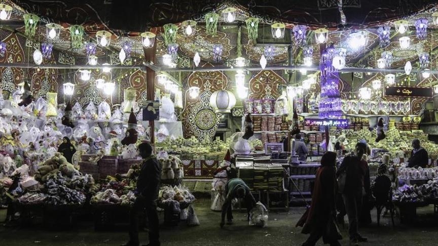 "مرماح" الخيول والتحطيب والمدائح تضيء ليلة المولد النبوي بمصر