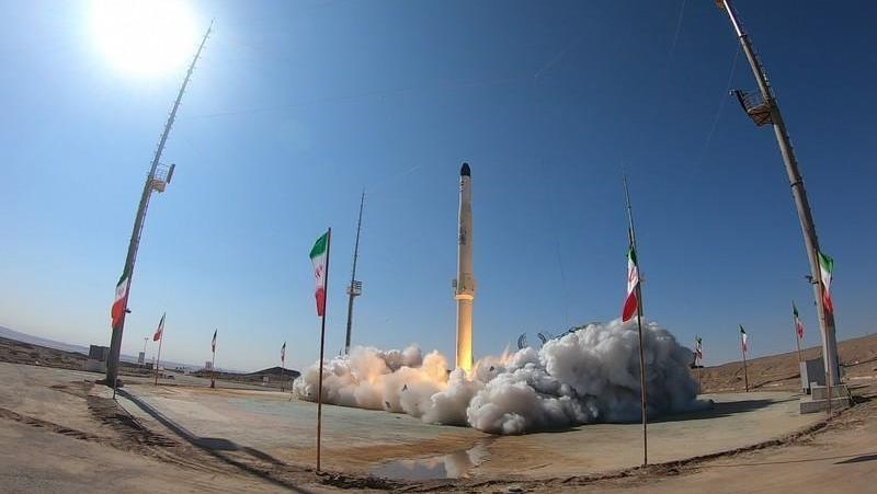 Iran : mise en orbite du satellite Noor-3 sur fond de tensions avec les États-Unis