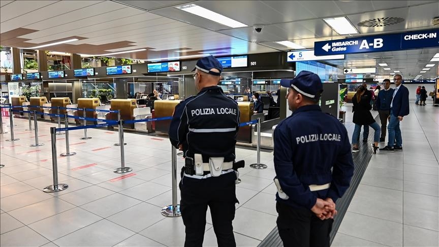 Italy's airport baggage handlers set to take 24-hour strike on Friday
