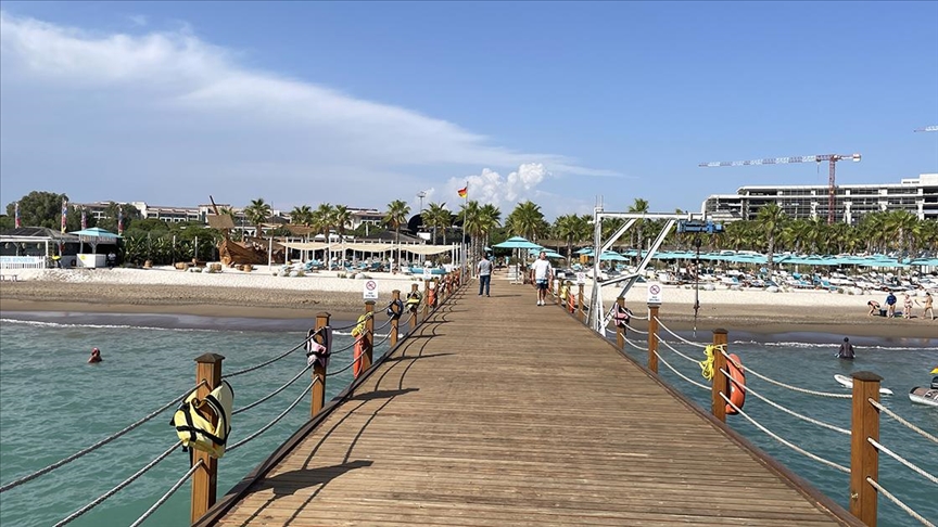 Turist sayısı ile öne çıkan Antalya'da hedef kişi başı geliri artırmak