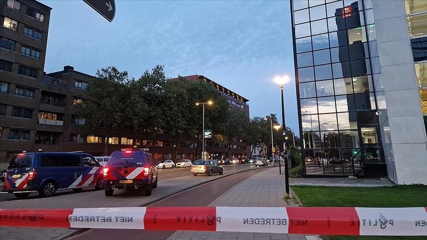 В Роттердаме неизвестный совершил два вооруженных нападения, погибли 2 человека