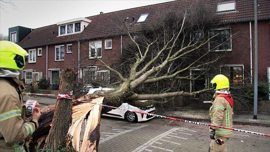 Storm Agnes forces Met Office to issue yellow warning for UK