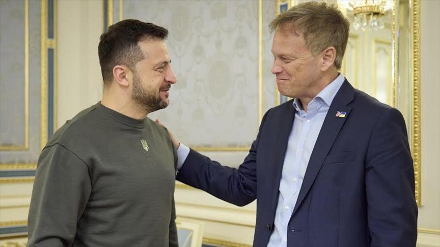 Зеленский поблагодарил Великобританию за финансовую, оборонную и гуманитарную поддержку Украины