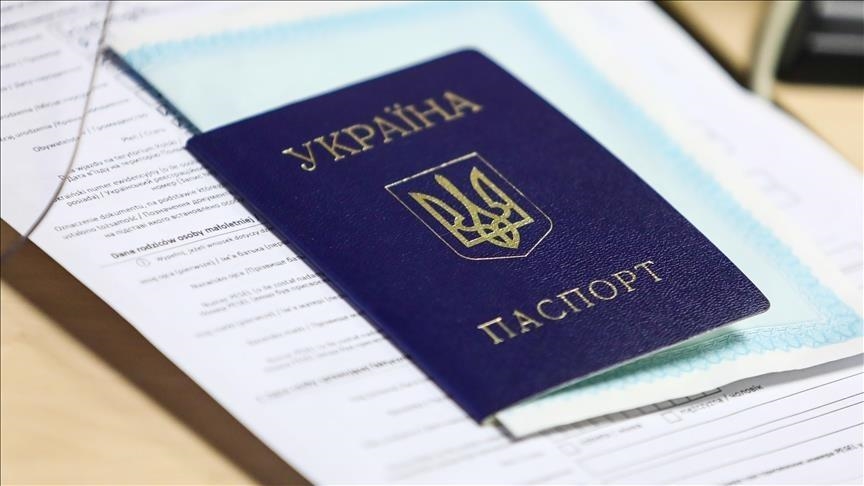 Putin facilitates entry of Ukrainians to Russia