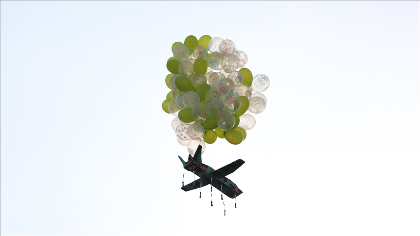 البالونات الحارقة تهدف إلى لفت الانتباه إلى حصار غزة: محللون
