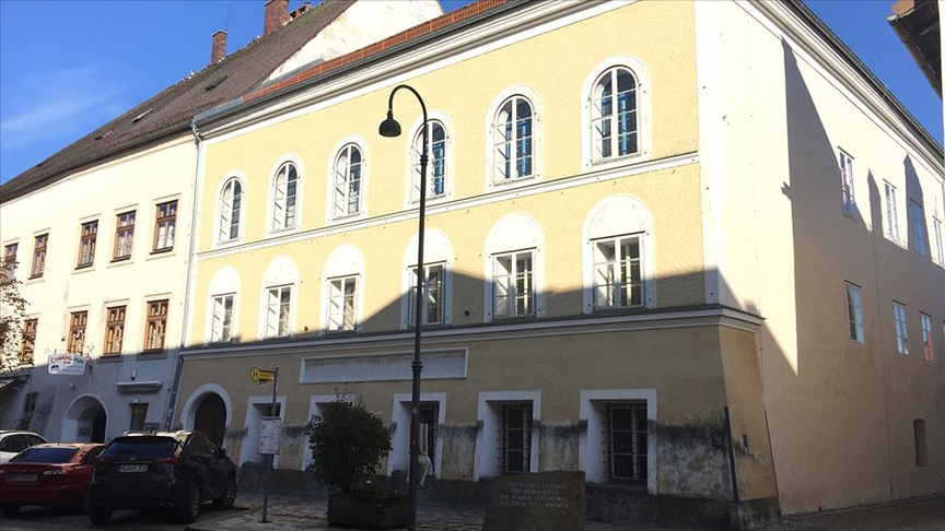 Počeli radovi: Hitlerova rodna kuća se pretvara u policijsku stanicu