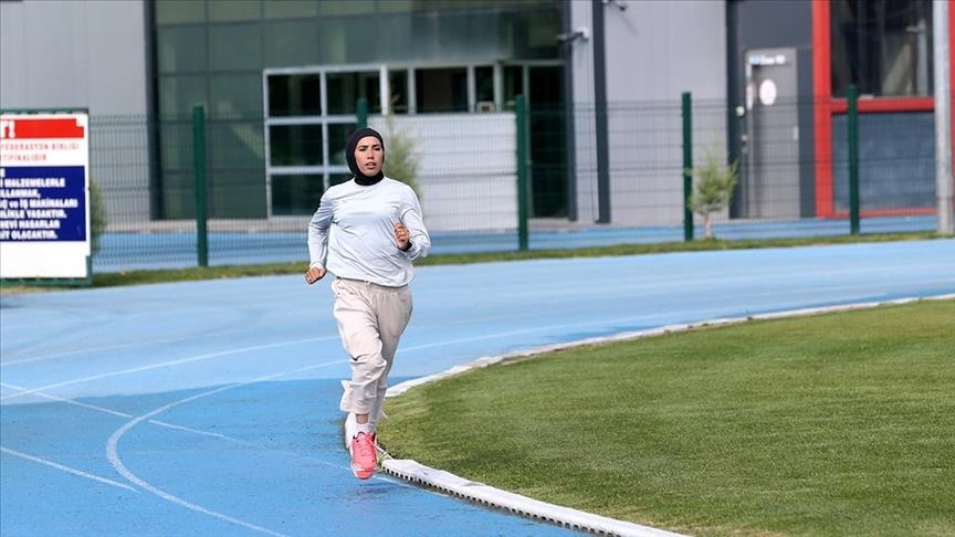 Hijab: Les athlètes françaises coincées entre les interdictions gouvernementales et le silence du CIO