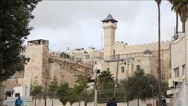 Izraeli mbyll Xhaminë Ibrahimi në El-Halil për muslimanët