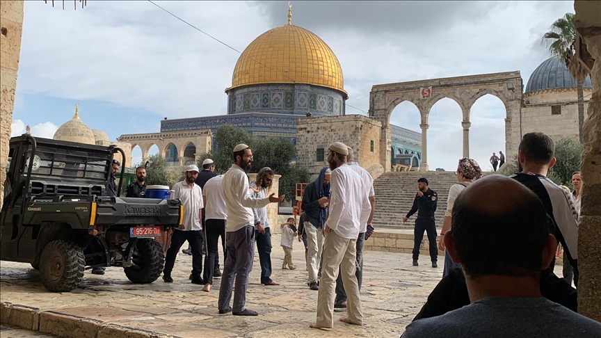 Vaginadan olingan sperma porno kliplarini tomosha qiling